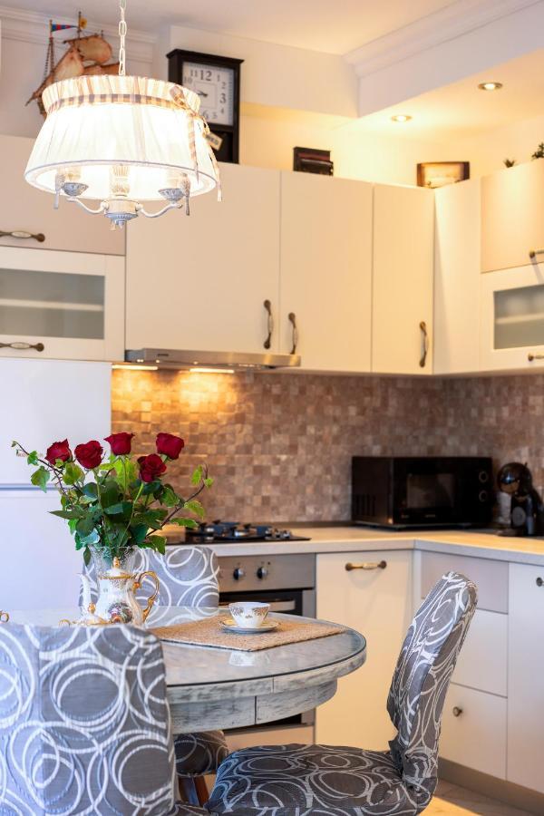 Villa Capitis In The Center- Luxury Apartment With Swimming Pool 흐바르 외부 사진