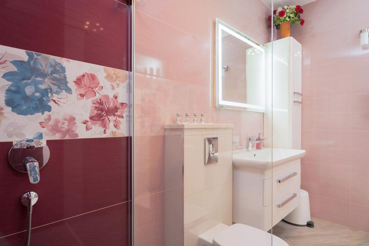 Villa Capitis In The Center- Luxury Apartment With Swimming Pool 흐바르 외부 사진